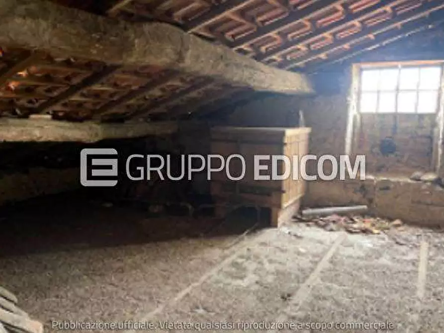 Immagine 13 di Appartamento in vendita  in Via della Chiesa 13 a Cuvio