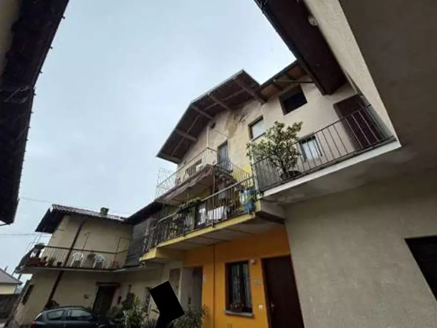 Immagine 1 di Appartamento in vendita  in Vicolo vira  8 a Cocquio-Trevisago