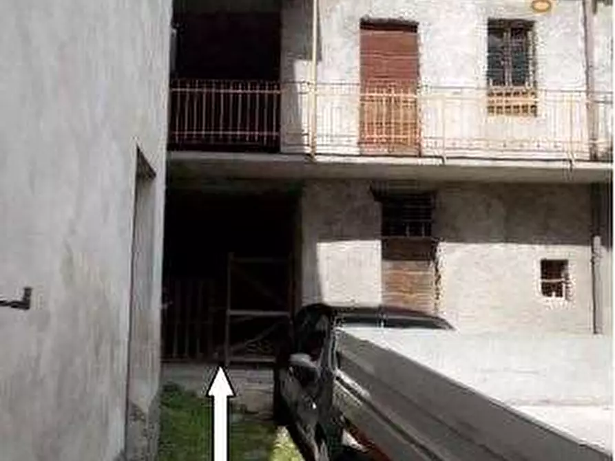 Immagine 7 di Appartamento in vendita  in Via Cerea 7 a Gazzada Schianno