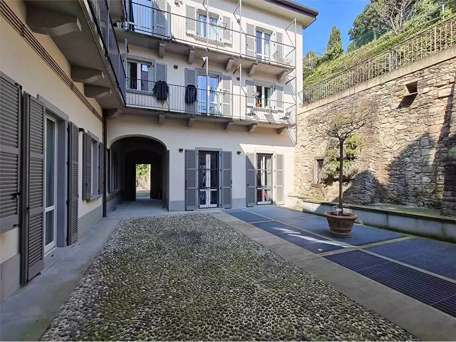 appartamento in vendita a Bergamo in zona Città Alta