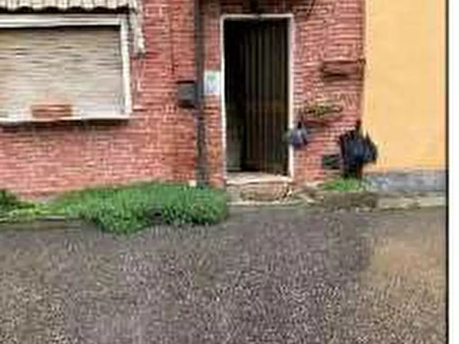 Immagine 4 di Appartamento in vendita  in Via prato 29 29 a Caravate