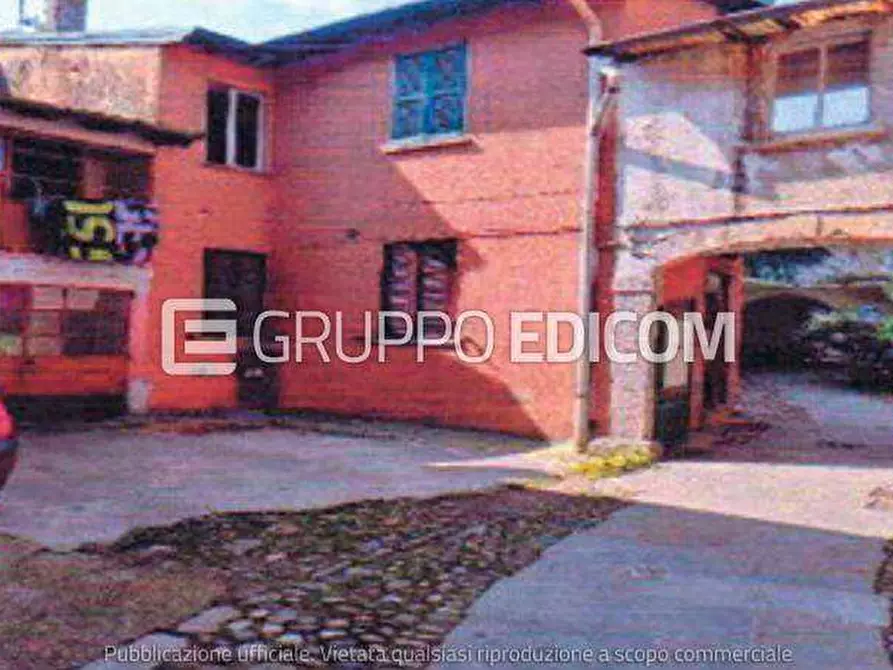 Immagine 2 di Appartamento in vendita  in Via g.b. vico 6 a Cuvio