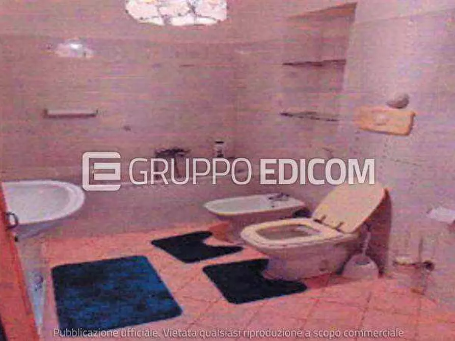 Immagine 10 di Appartamento in vendita  in Via g.b. vico 6 a Cuvio