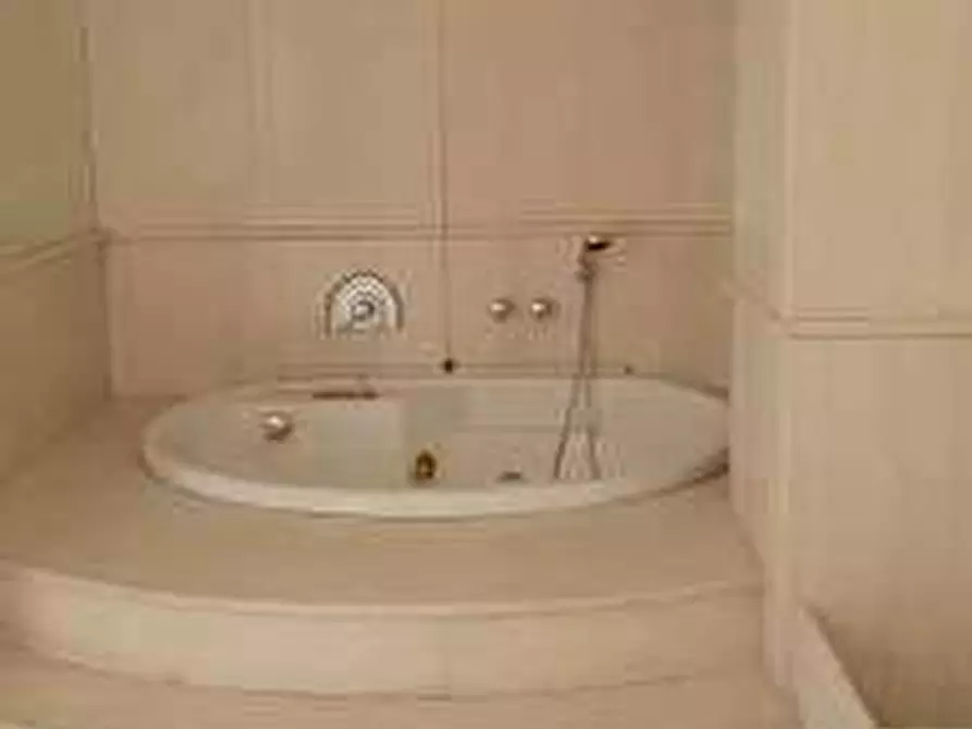 Immagine 17 di Appartamento in vendita  in Corso XX SETTEMBRE a Busto Arsizio