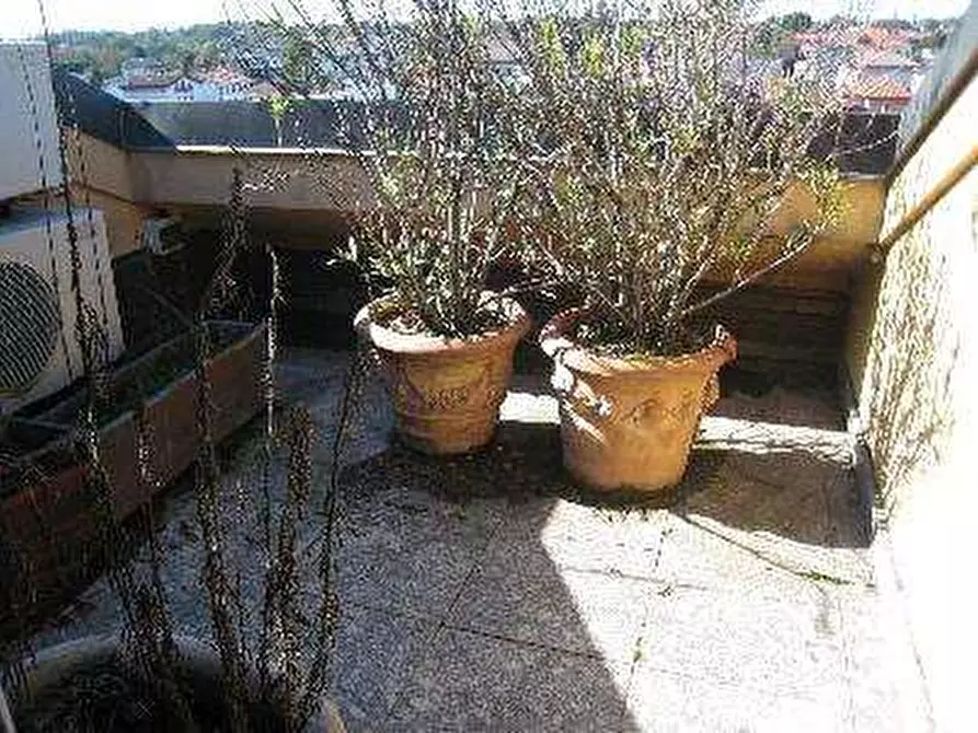 Immagine 12 di Appartamento in vendita  in Piazza F.lli Cervi  2 a Lentate Sul Seveso