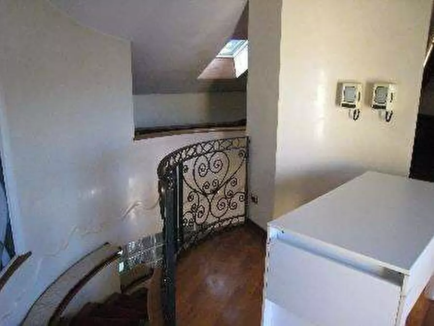 Immagine 18 di Appartamento in vendita  in Piazza F.lli Cervi  2 a Lentate Sul Seveso