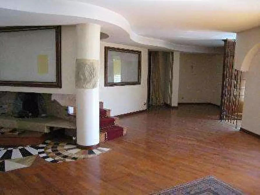 Immagine 20 di Appartamento in vendita  in Piazza F.lli Cervi  2 a Lentate Sul Seveso