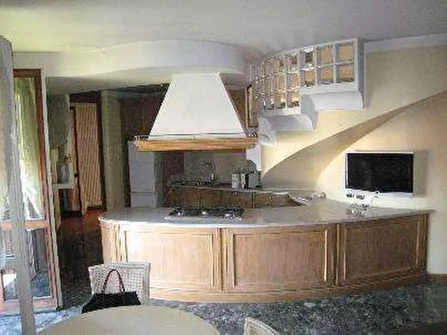 Immagine 32 di Appartamento in vendita  in Piazza F.lli Cervi  2 a Lentate Sul Seveso