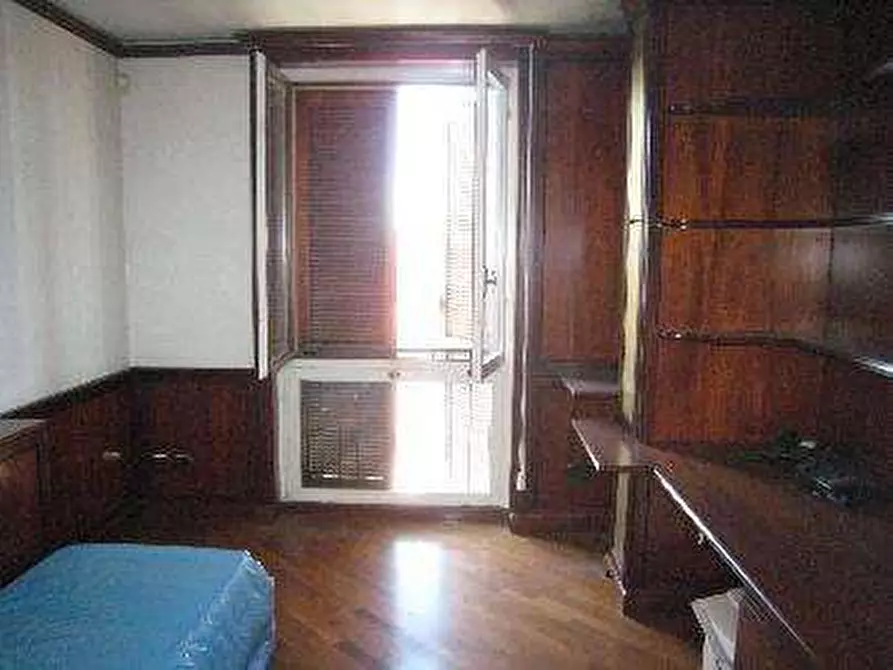 Immagine 33 di Appartamento in vendita  in Piazza F.lli Cervi  2 a Lentate Sul Seveso