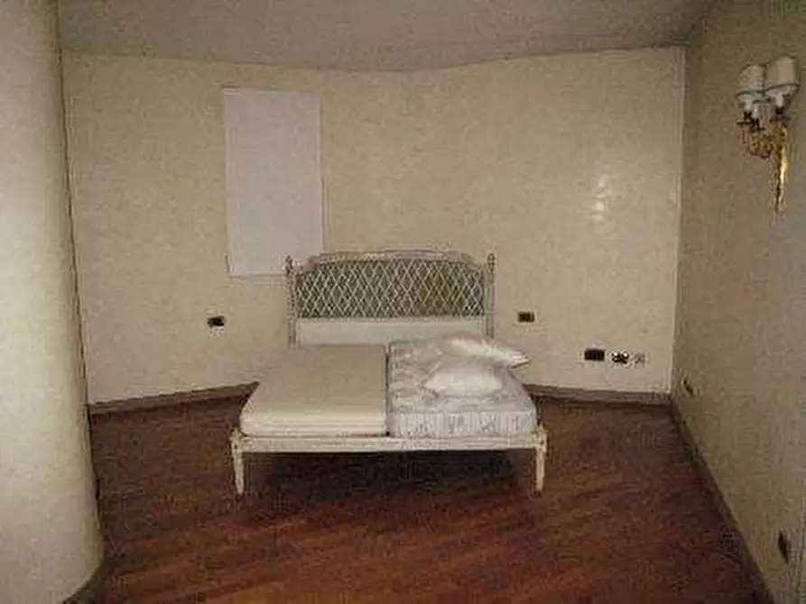 Immagine 35 di Appartamento in vendita  in Piazza F.lli Cervi  2 a Lentate Sul Seveso