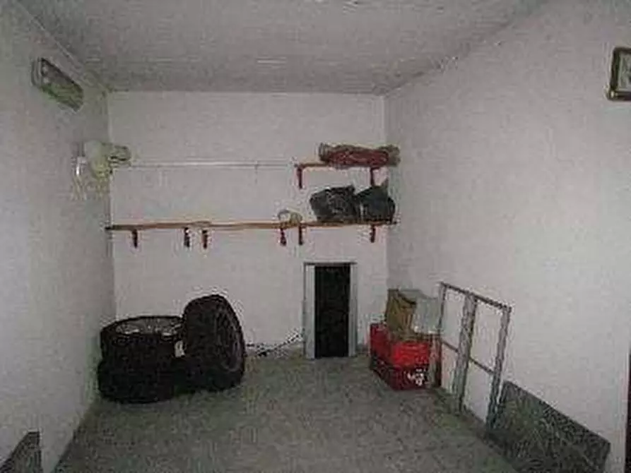 Immagine 40 di Appartamento in vendita  in Piazza F.lli Cervi  2 a Lentate Sul Seveso