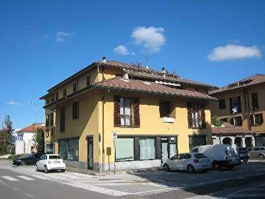 Immagine 5 di Appartamento in vendita  in Piazza F.lli Cervi  2 a Lentate Sul Seveso