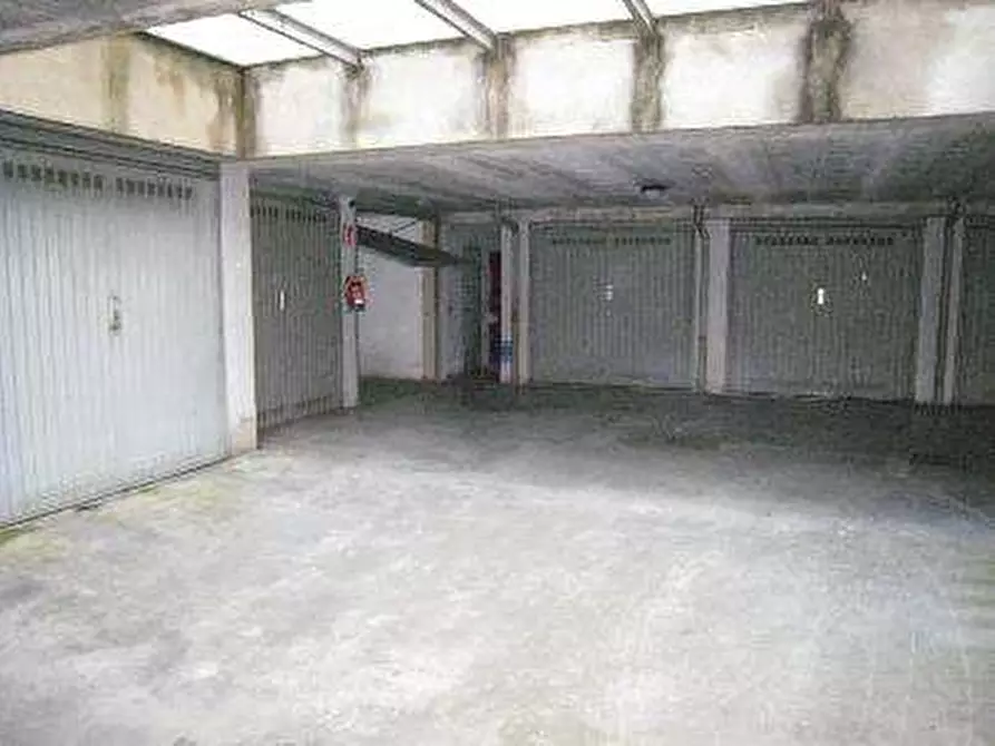 Immagine 41 di Appartamento in vendita  in Piazza F.lli Cervi  2 a Lentate Sul Seveso