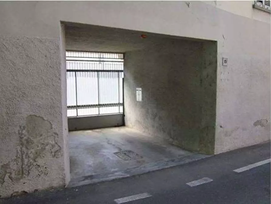 Immagine 6 di Stabile in vendita  in Frazione crenna - via giovanni locarno, 15- via balilla n. 2(Frazione Crenna) 2 a Gallarate