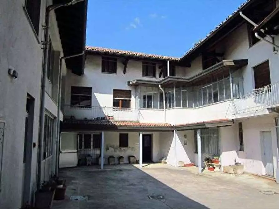 Immagine 7 di Stabile in vendita  in Frazione crenna - via giovanni locarno, 15- via balilla n. 2(Frazione Crenna) 2 a Gallarate