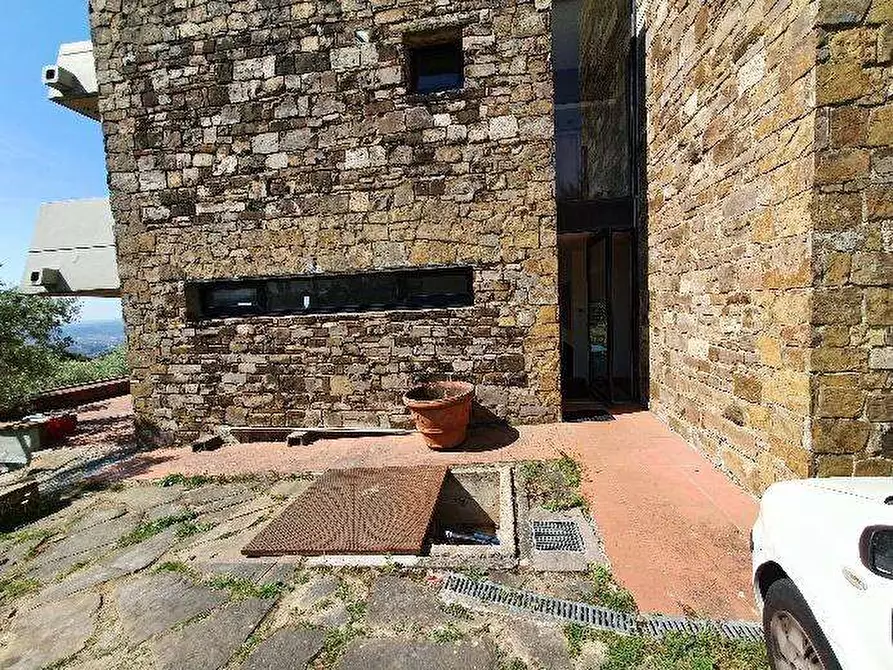 Immagine 4 di Villa in vendita  in Via di Malafrasca 32 32 a Sesto Fiorentino