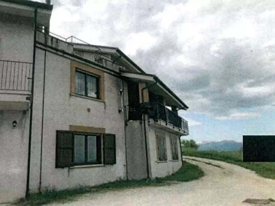 Immagine 3 di Villetta a schiera in vendita  in Contrada Larciano, 42,  a Monte Vidon Corrado