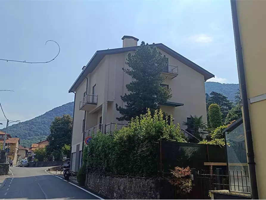 Immagine 6 di Appartamento in vendita  in Via Milano   13 a Orino