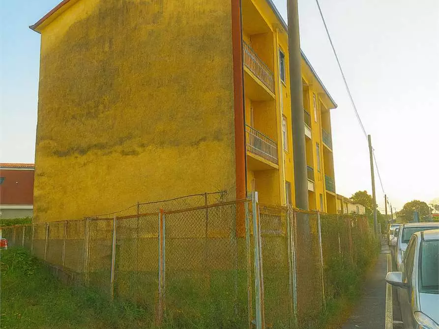 Immagine 3 di Appartamento in vendita  a Lonate Pozzolo