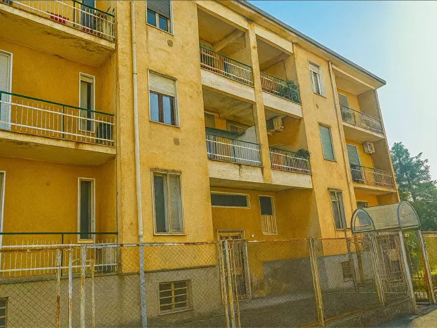 Immagine 4 di Appartamento in vendita  a Lonate Pozzolo