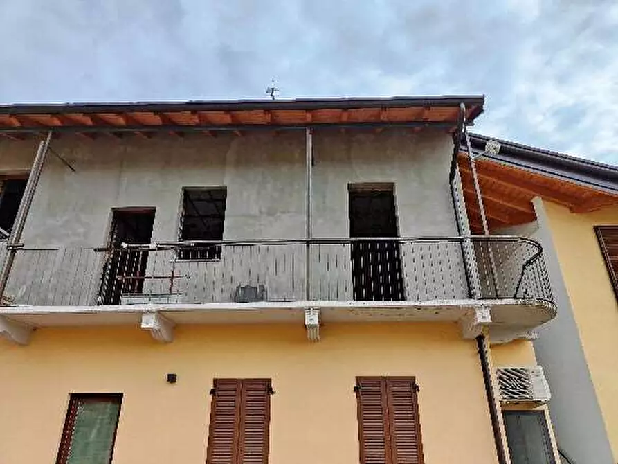 Immagine 2 di Appartamento in vendita  in Via Alessandro Manzoni, 11, 21040 Rovate VA, Italia 11 a Carnago