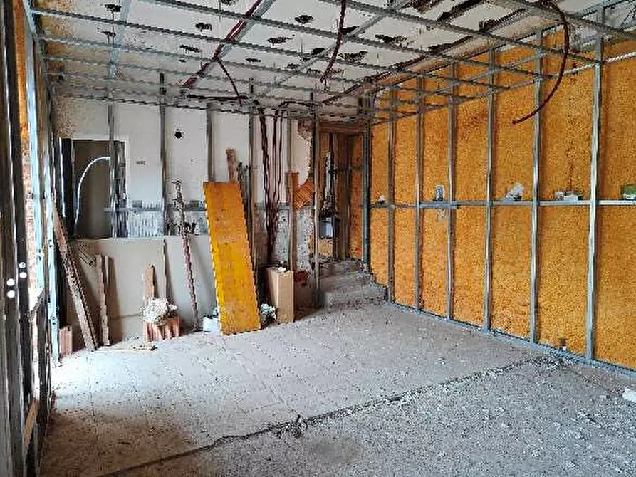 Immagine 3 di Appartamento in vendita  in Via Alessandro Manzoni, 11, 21040 Rovate VA, Italia 11 a Carnago