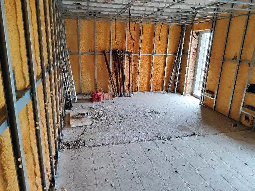 Immagine 10 di Appartamento in vendita  in Via Alessandro Manzoni, 11, 21040 Rovate VA, Italia 11 a Carnago