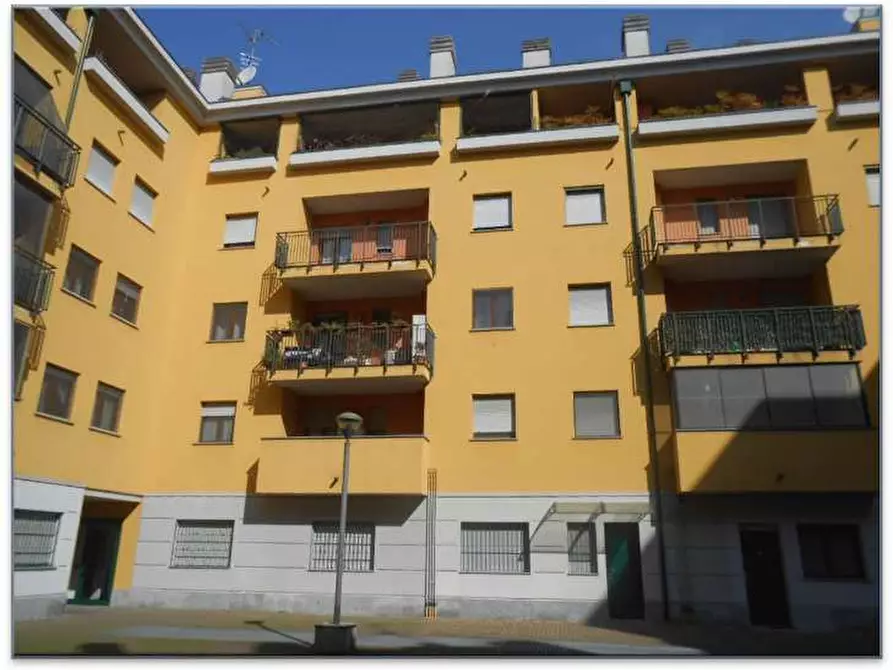 Immagine 1 di Appartamento in vendita  in Via Giacinto Serrati Menotti 12 a Milano