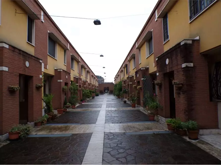 Immagine 3 di Villetta a schiera in vendita  in Via Silvio Pellico 13 a Bollate