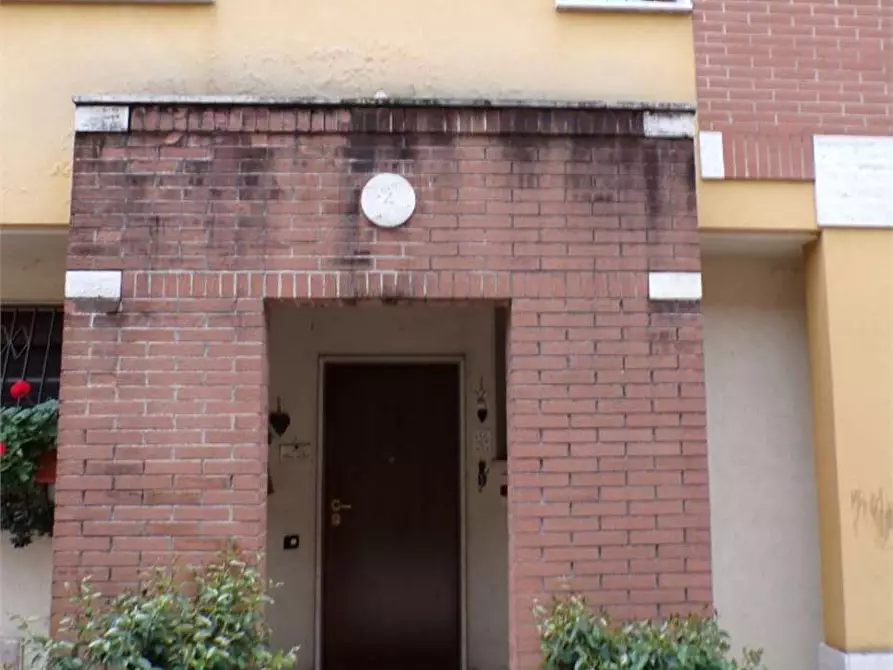 Immagine 4 di Villetta a schiera in vendita  in Via Silvio Pellico 13 a Bollate