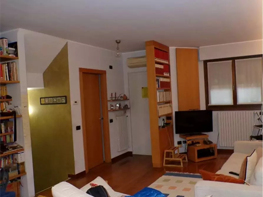 Immagine 17 di Villetta a schiera in vendita  in Via Silvio Pellico 13 a Bollate