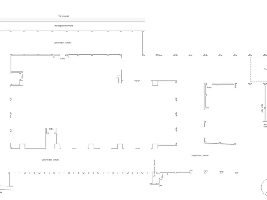 Immagine 2 di Garage in vendita  in Via Carlo Imbonati 62/2 a Milano