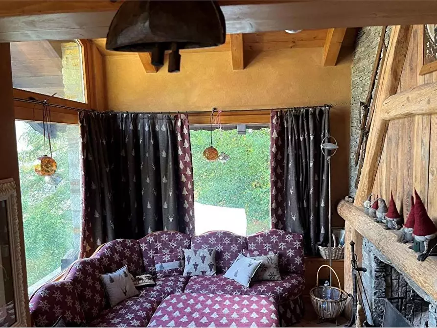 Immagine 30 di Appartamento in vendita  in Via della Torre   34/A a Ponte Di Legno