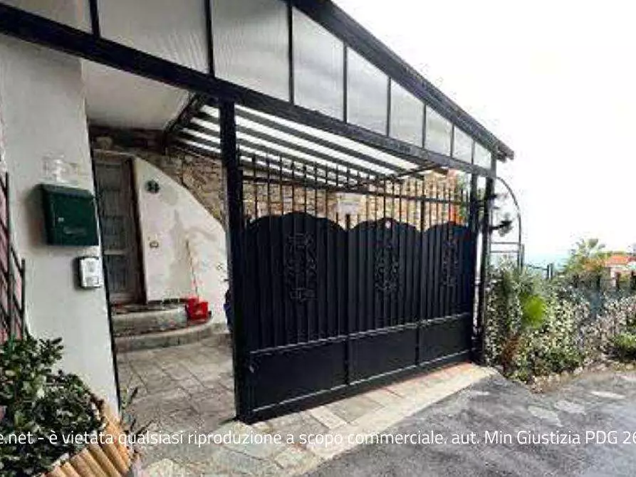 Immagine 2 di Appartamento in vendita  in Via PADRE SEMERIA 290 a San Remo