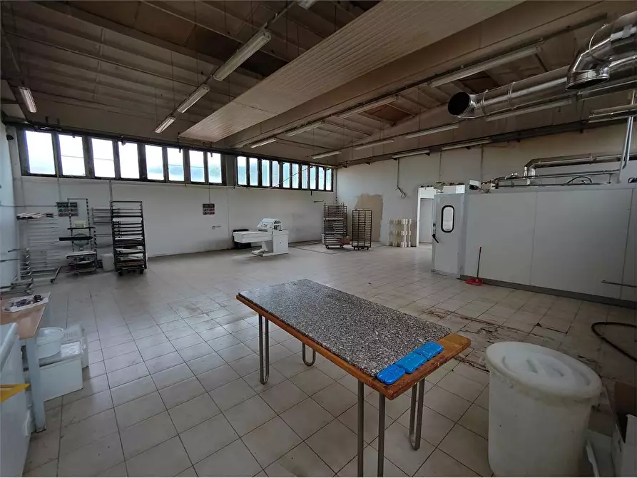 Immagine 21 di Appartamento in vendita  in Via Baraggia 2 a Cunardo