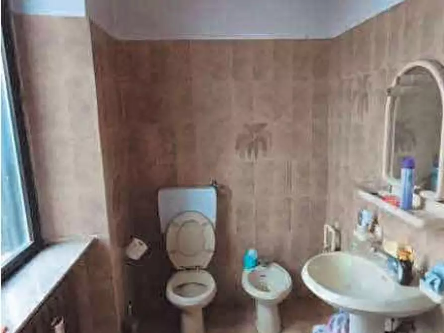 Immagine 9 di Appartamento in vendita  in Via Piave  6/E a Sesto Calende