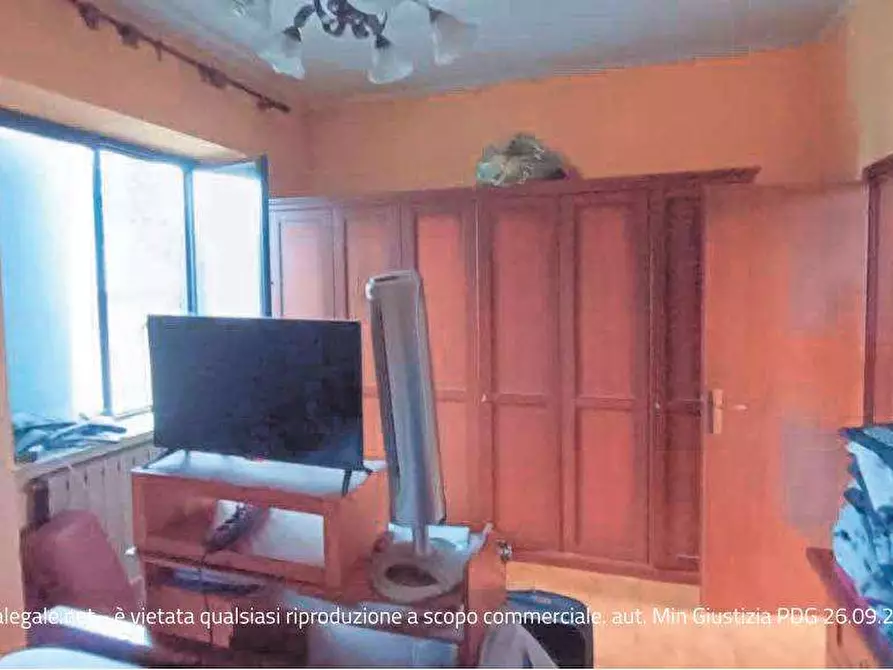 Immagine 12 di Appartamento in vendita  in Via Piave  6/E a Sesto Calende