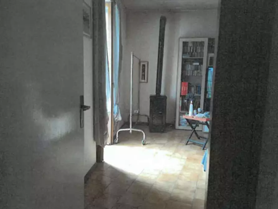 Immagine 1 di Appartamento in vendita  in Via scalata  3 a Montegrino Valtravaglia