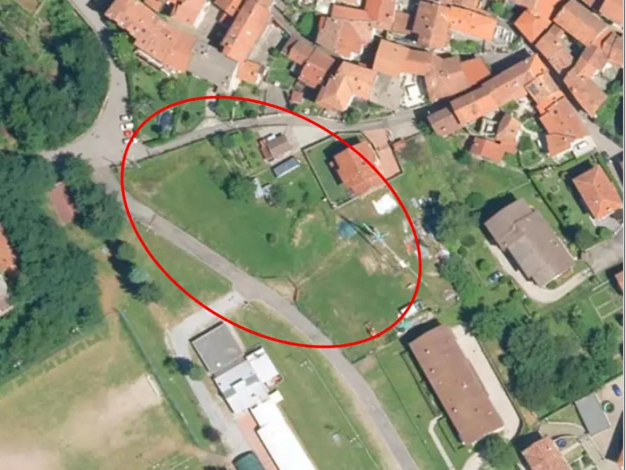 Immagine 2 di Terreno agricolo in vendita  in Via Donatori di Sangue a Dumenza