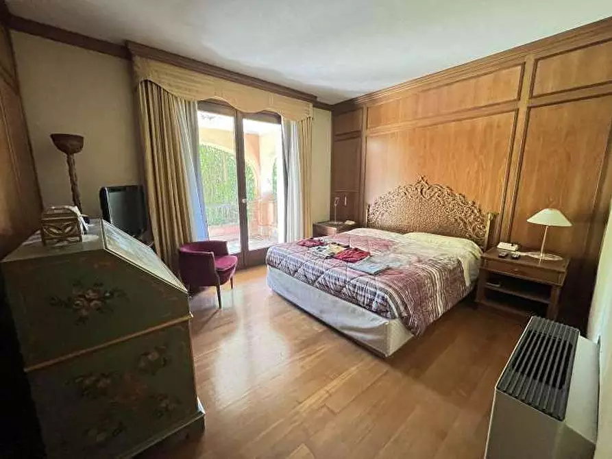 Immagine 9 di Villa in vendita  in Via delle Rimembranze 12 a Lomazzo