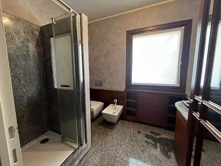 Immagine 17 di Villa in vendita  in Via delle Rimembranze 12 a Lomazzo