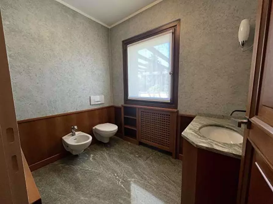 Immagine 19 di Villa in vendita  in Via delle Rimembranze 12 a Lomazzo