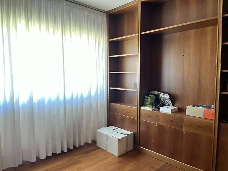 Immagine 20 di Villa in vendita  in Via delle Rimembranze 12 a Lomazzo