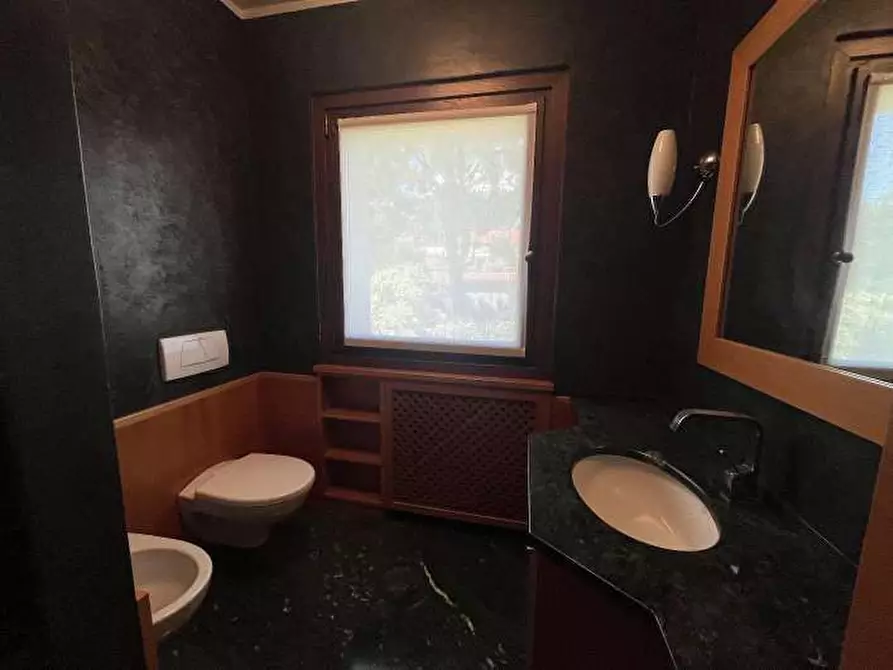 Immagine 21 di Villa in vendita  in Via delle Rimembranze 12 a Lomazzo