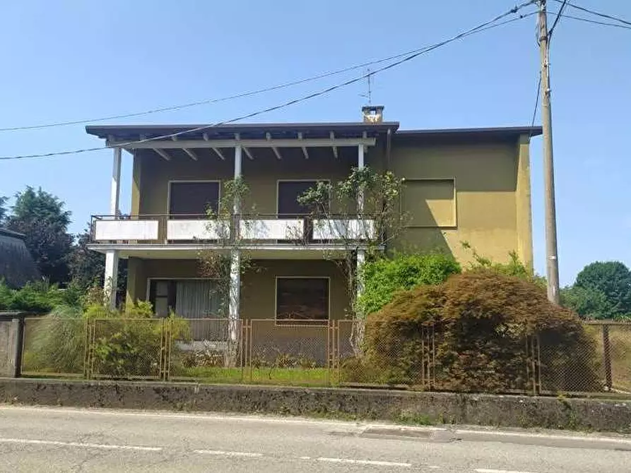 Immagine 1 di Appartamento in vendita  in Via l. cadorna 61 a Fagnano Olona