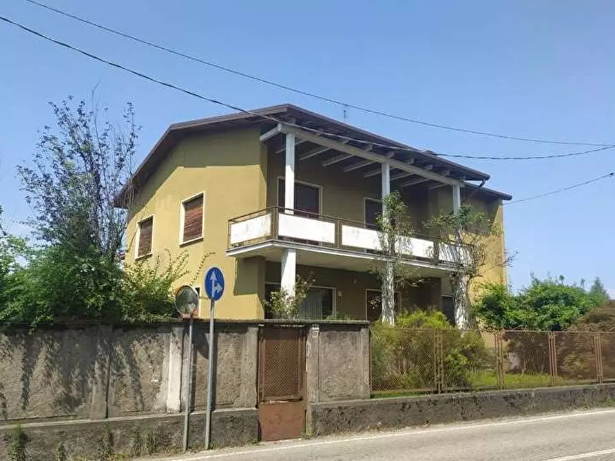 Immagine 2 di Appartamento in vendita  in Via l. cadorna 61 a Fagnano Olona