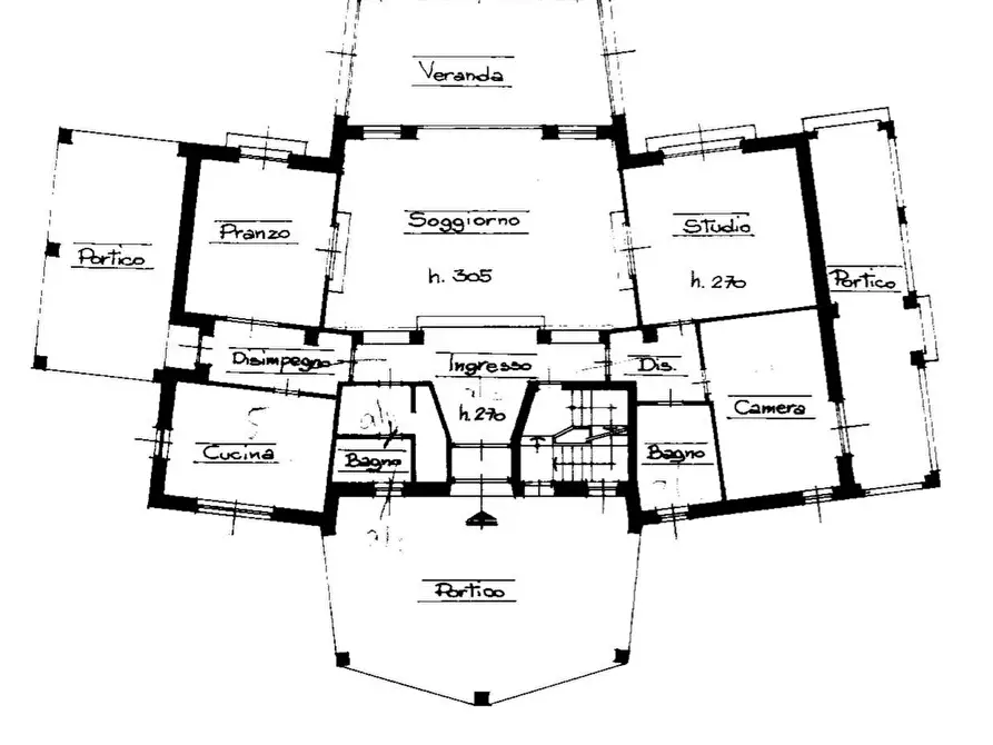 Immagine 29 di Villa in vendita  in Via delle Rimembranze 12 a Lomazzo