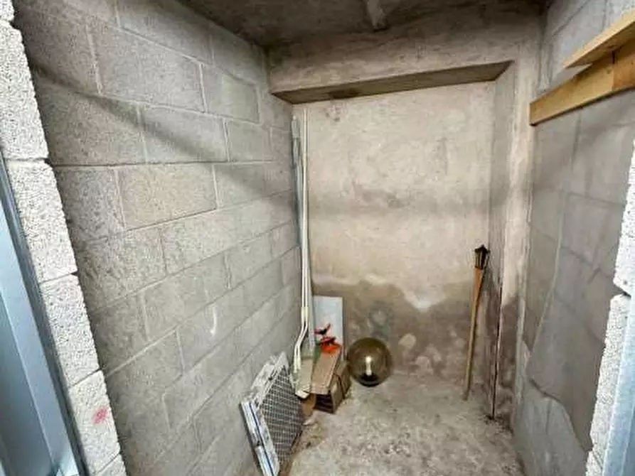 Immagine 7 di Appartamento in vendita  in Via IV Novembre  1 a Faloppio