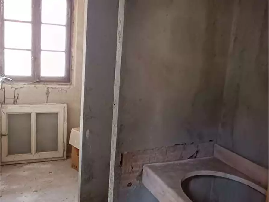 Immagine 21 di Rustico / casale in vendita  in via Garibaldi 3 a Casalzuigno