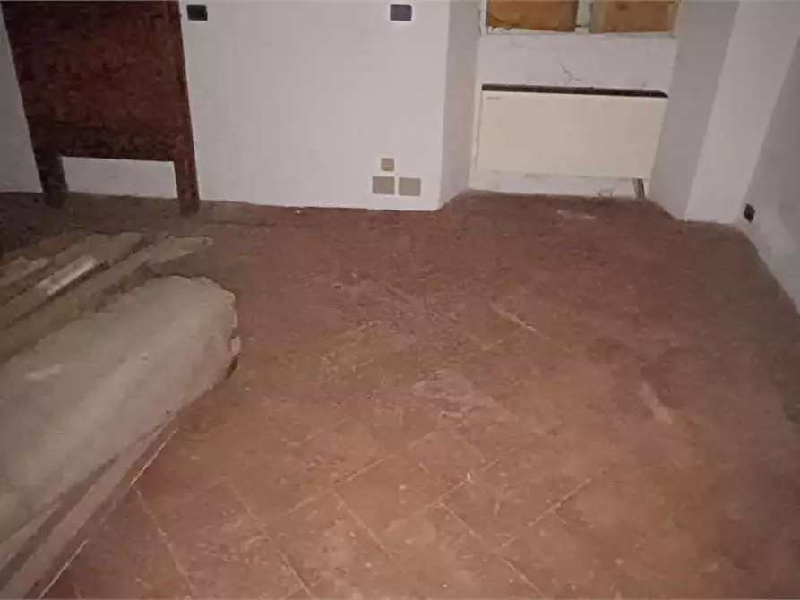 Immagine 24 di Rustico / casale in vendita  in via Garibaldi 3 a Casalzuigno